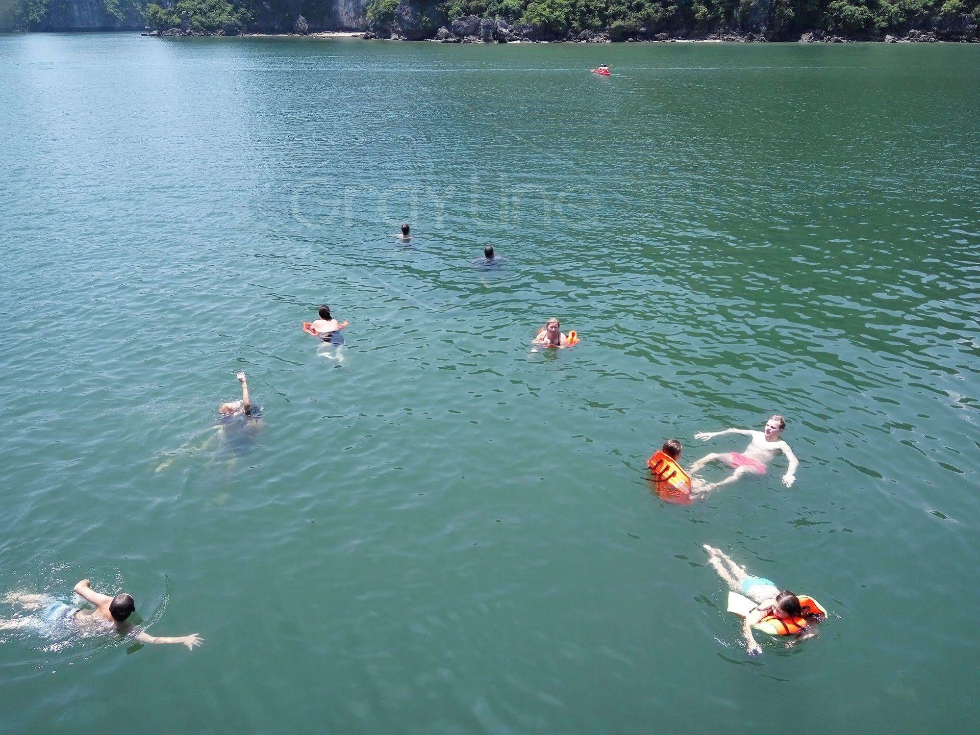 Hotel Gray Line Halong Cruise Hạ Long Exterior foto
